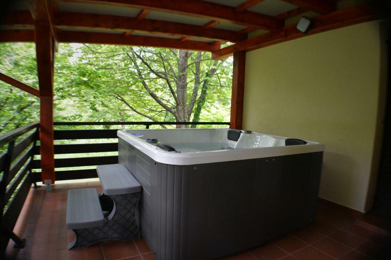 Holiday Home Coprnicka Hisa Skrad エクステリア 写真