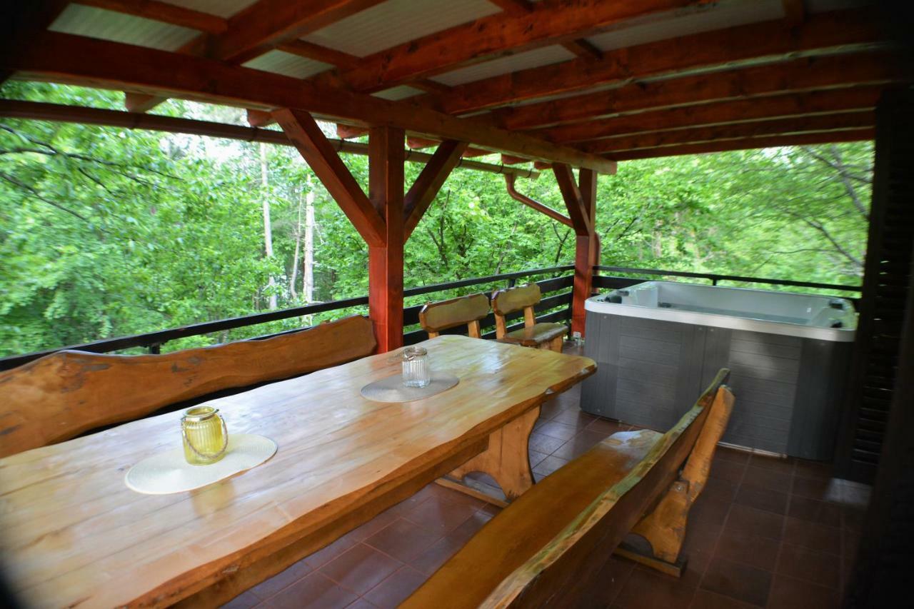 Holiday Home Coprnicka Hisa Skrad エクステリア 写真